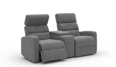 Atlas Zamszowy Fotel z Funkcją Relaks, zamszowy wysoki fotel z funkcją relax, zamszowy wysoki fotel z funkcją relaks, bardzo wygodny fotel z funkcją relaks tylko w Delux Deco, fotel relaks z regulowanym zagłówkiem, fotele kinowe relaks z konsolą i uchwyta