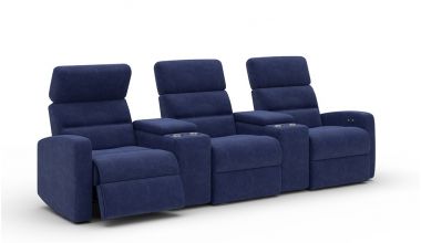 Atlas Zamszowy Fotel z Funkcją Relaks, zamszowy wysoki fotel z funkcją relax, zamszowy wysoki fotel z funkcją relaks, bardzo wygodny fotel z funkcją relaks tylko w Delux Deco, fotel relaks z regulowanym zagłówkiem, fotele kinowe relaks z konsolą i uchwyta