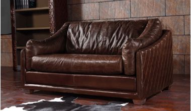 Hoxton piękna sofa 2 osobowa, sofa skórzana vinage, sofa skórzana z pikowanymi bokami, sofa skórzana wypełniona pierzem, sofa skórzana z naturalnym wypełnieniem tylko w Delux Deco
