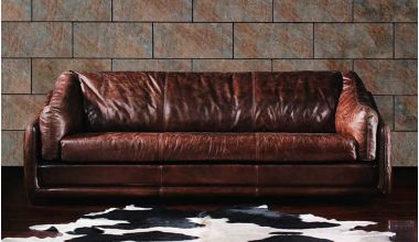 Hoxton piękna sofa 3 osobowa, sofa skórzana vinage, sofa skórzana z pikowanymi bokami, sofa skórzana wypełniona pierzem, sofa skórzana z naturalnym wypełnieniem tylko w Delux Deco