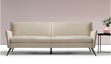 Luxor Piękna Luksusowa Włoska Sofa 3 Osobowa, delikatna włoska sofa zamszowa, włoska sofa welurowa, delikatna sofa z pięknymi wąskimi podłokietnikami i nóżkami tylko w Delux Deco, włoska sofa o pięknie profilowanej linii