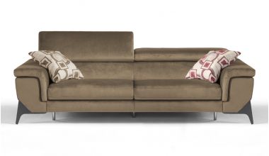 Venezia piękna Włoska Sofa Welurowa, Venezia Sofa 2 osobowa, włoska rozłożysta sofa welurowa, włoska rozłożysta sofa zamszowa, włoska sofa z pięknymi nóżkami tylko w Delux Deco