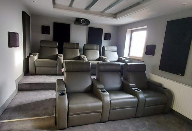 Paramount 3 Seater Cinema Seating